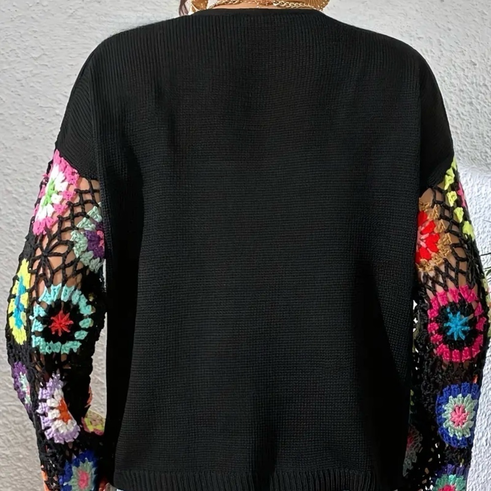 NWOT Colorful Crochet Sleeve Women's Sweater -Size Large - Picture 2 of 6